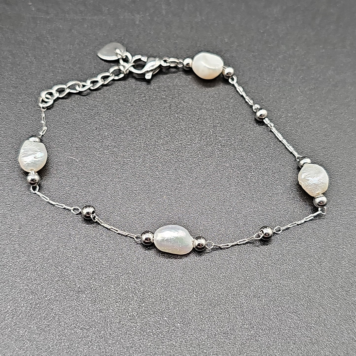 Bracelet chaîne fine acier inoxydable – billes et pierres reconstituées, doré ou argenté