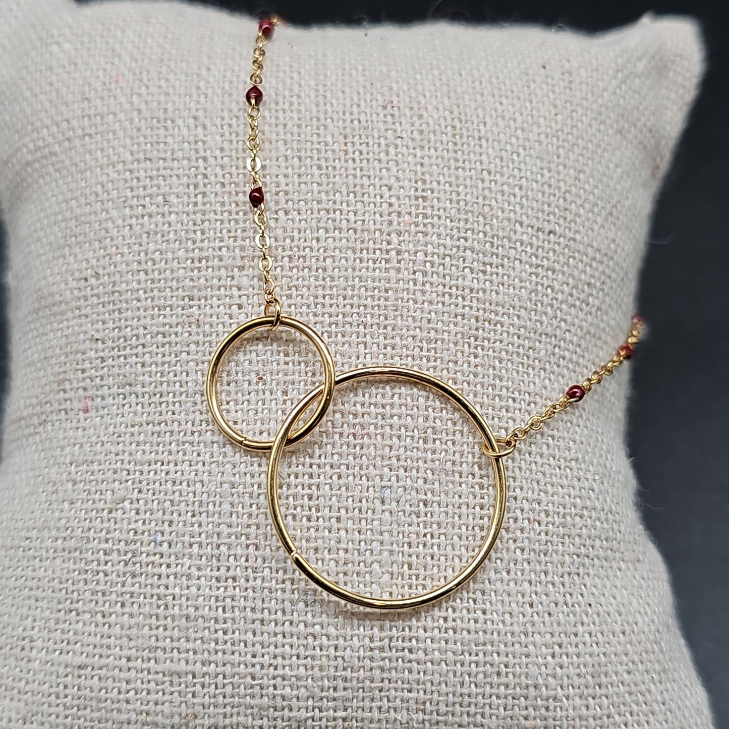 Bracelet doré acier inoxydable – médaillon “Toi et Moi” & éclats pierre reconstituée