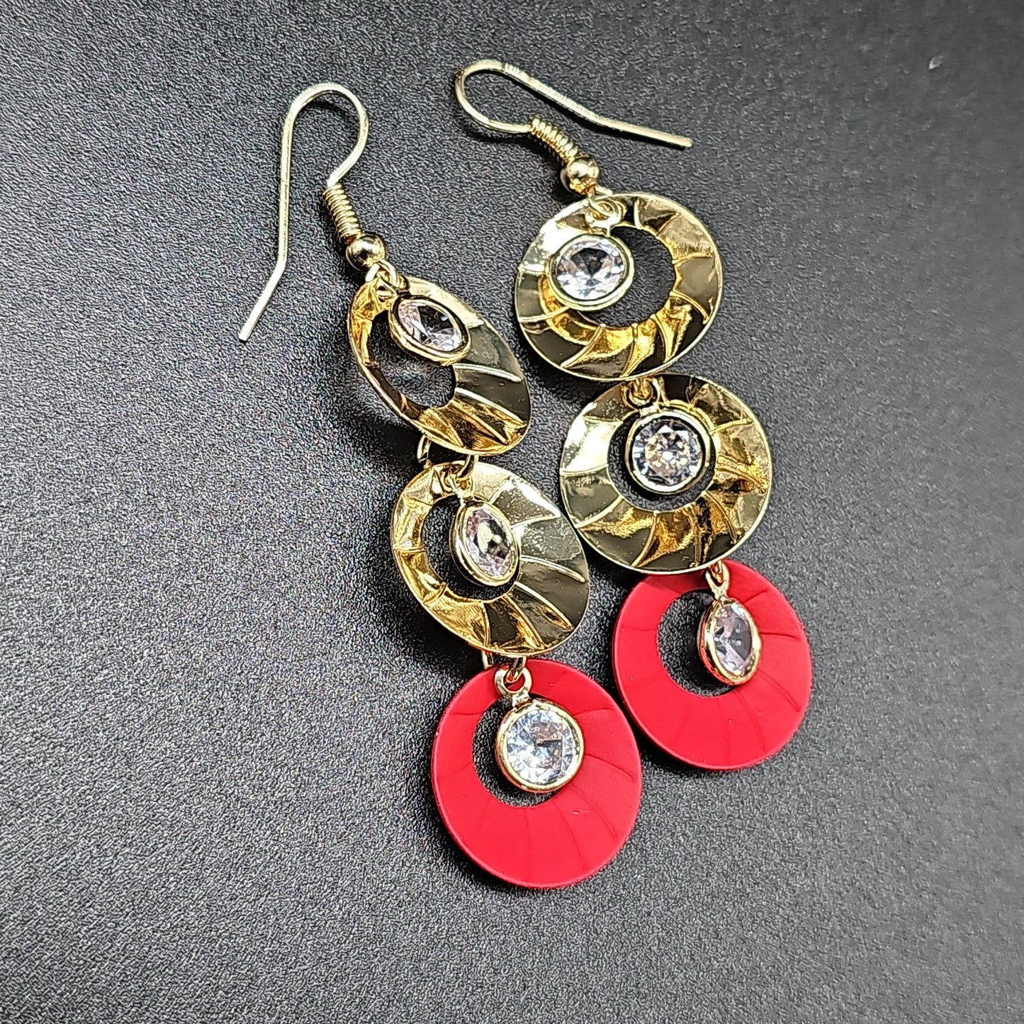 Boucles pendantes 3 disques strass – acier inoxydable doré