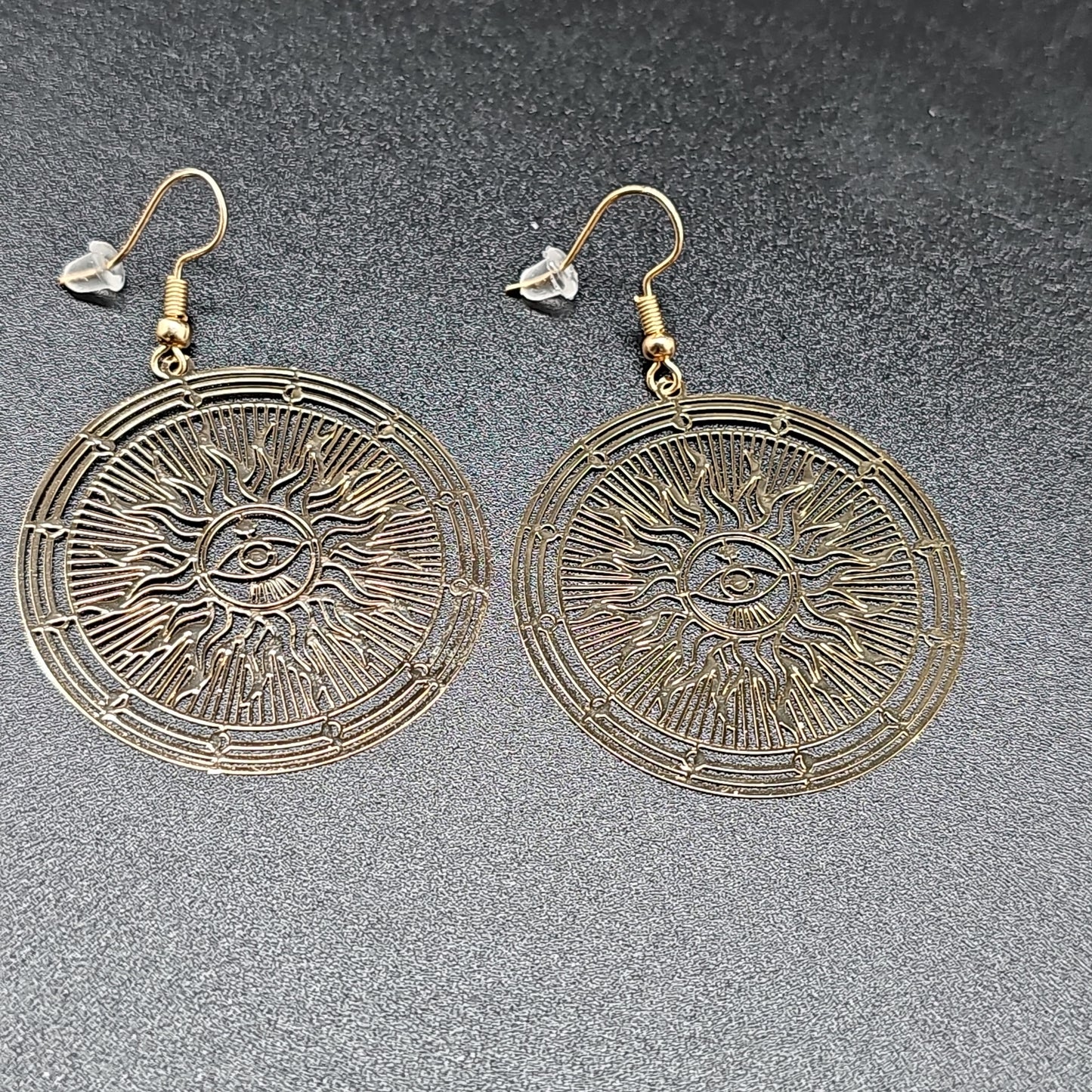 Boucles pendantes motif soleil acier inoxydable doré ou argenté