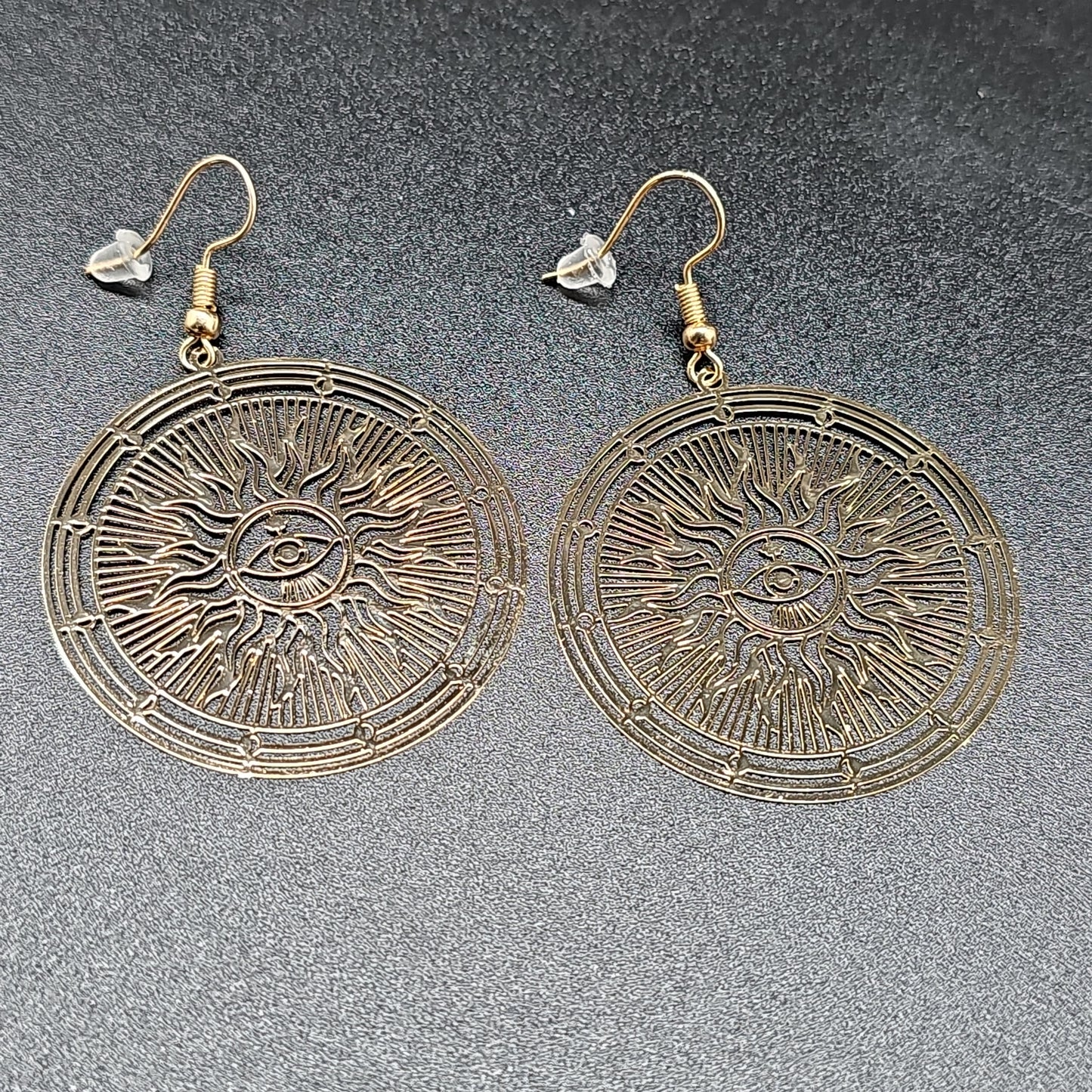 Boucles pendantes motif soleil acier inoxydable doré ou argenté