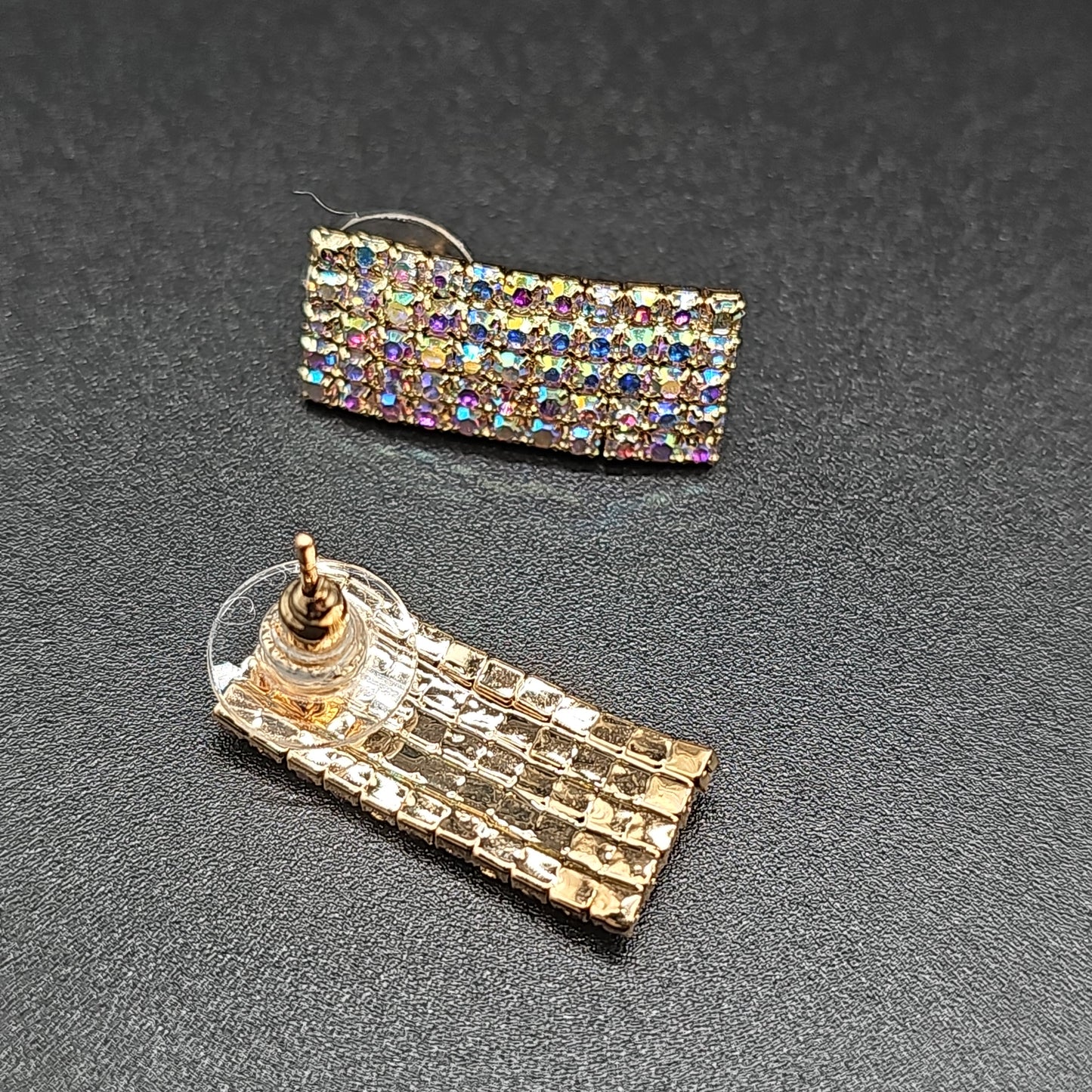 Boucles pendantes rectangulaires dorées – acier inoxydable strass