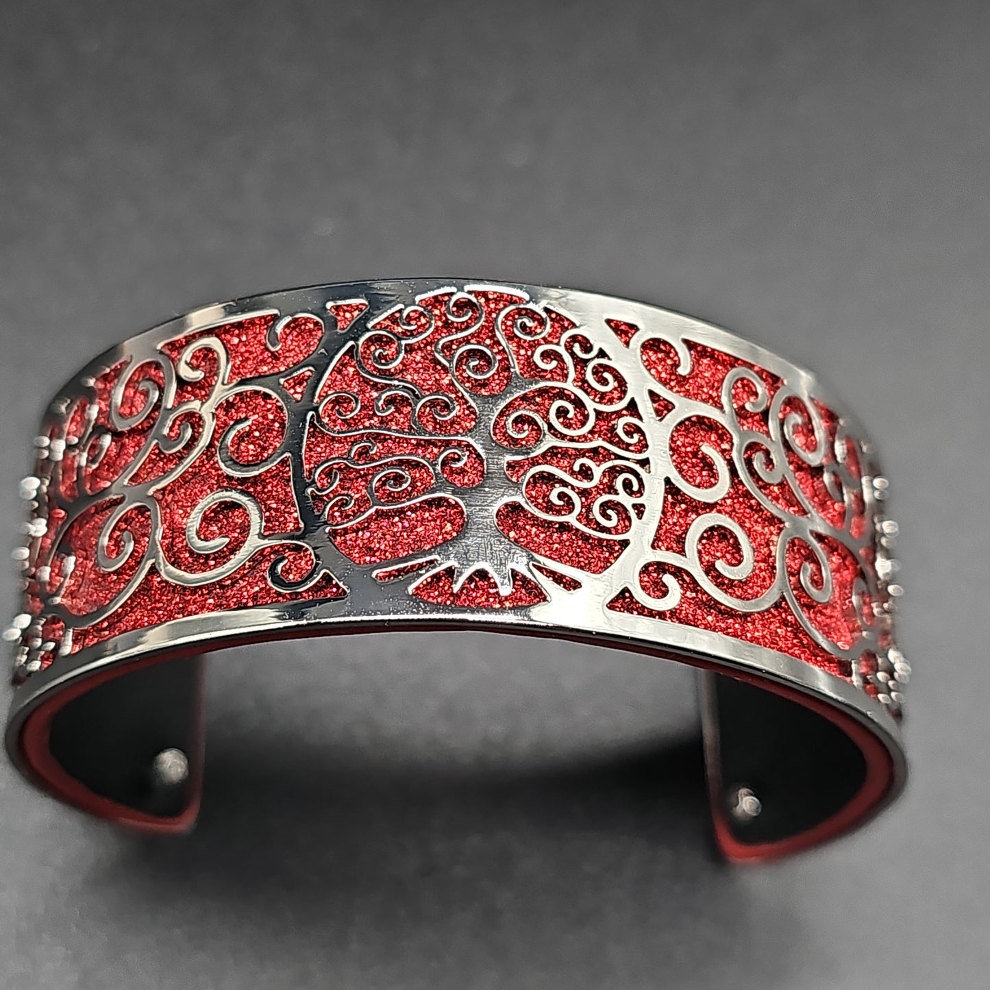 Bracelet manchette argenté arbre de vie en simili cuir coloré – acier inoxydable
