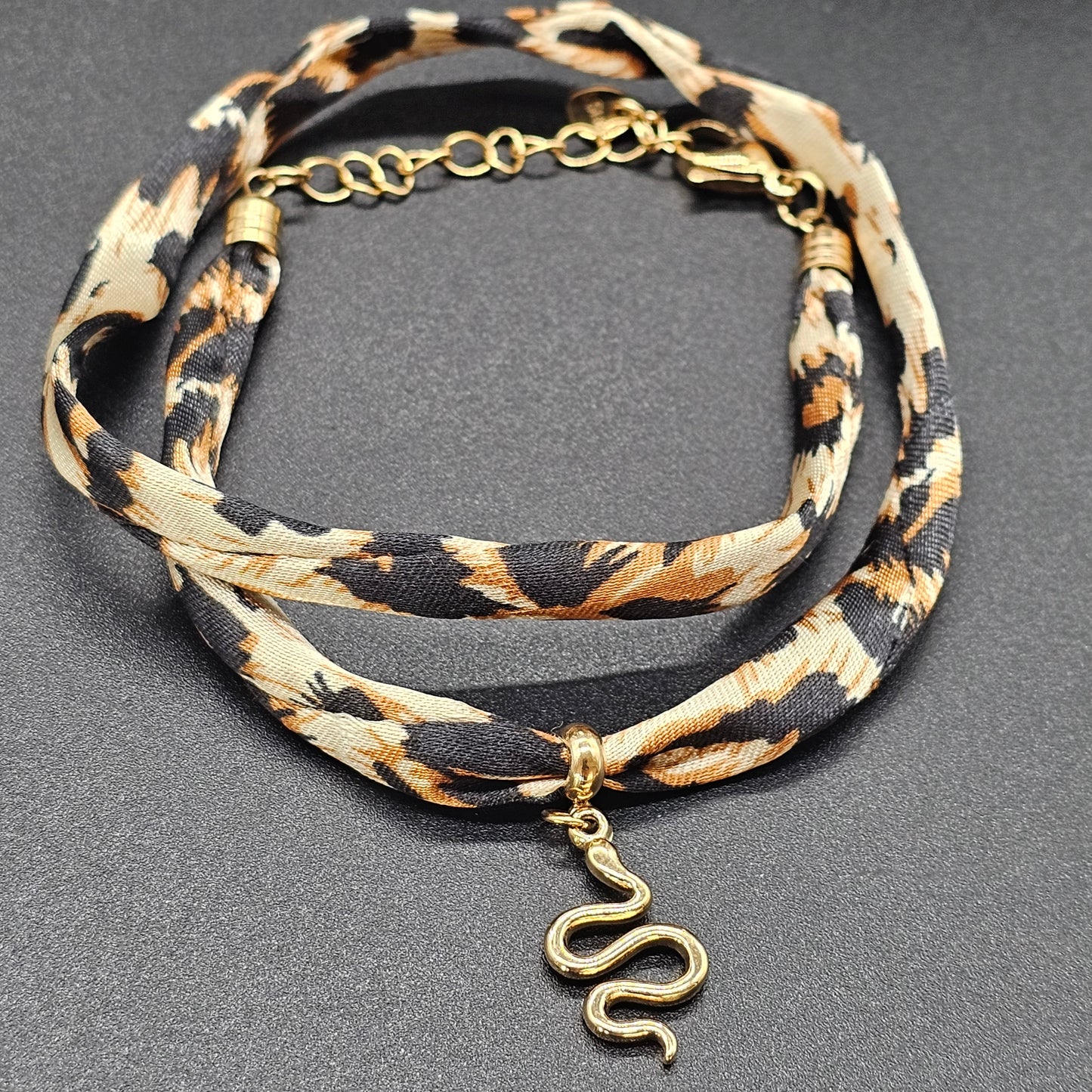 Bijou 2 en 1 Léopard doré – Collier ou bracelet pampille serpent doré