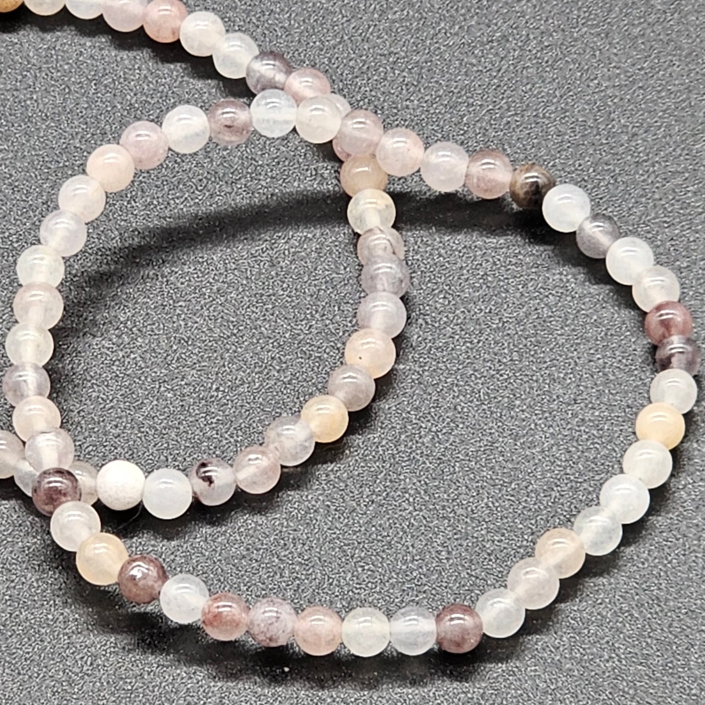 Bracelet élastique perles naturelles beige – Style bohème, chic et apaisant
