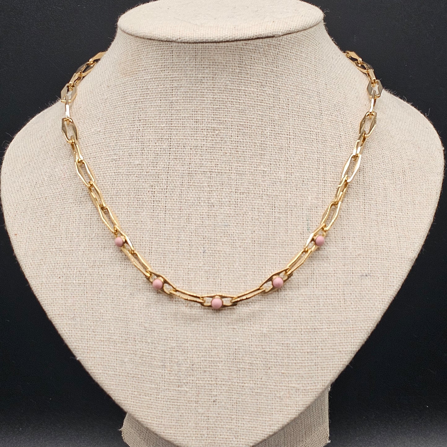 Stainless steel gold-plated necklace with rectangular and foxtail chain and colorful beads in the center --
