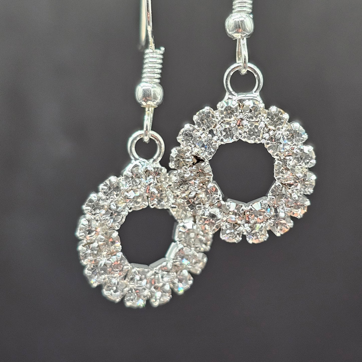 Parure strass brillante – Collier pendentif & boucles d’oreilles assorties