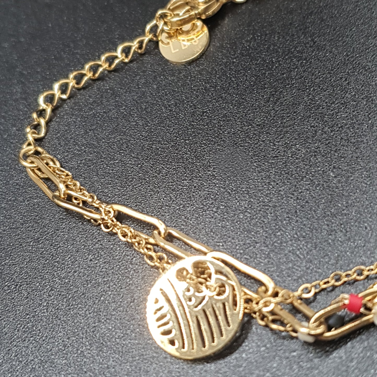 Bracelet triple rang acier inoxydable doré billes pierre naturelle – Lilas de Seine