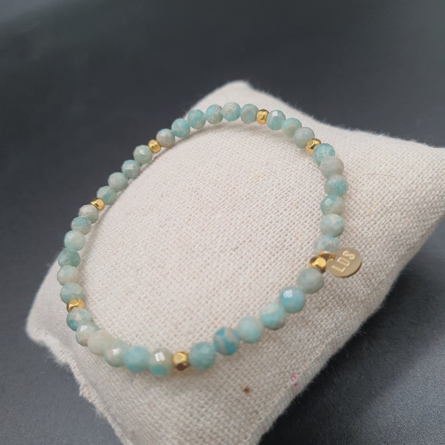 Bracelet perles d’eau douce et pampille acier inoxydable – Lilas de Seine