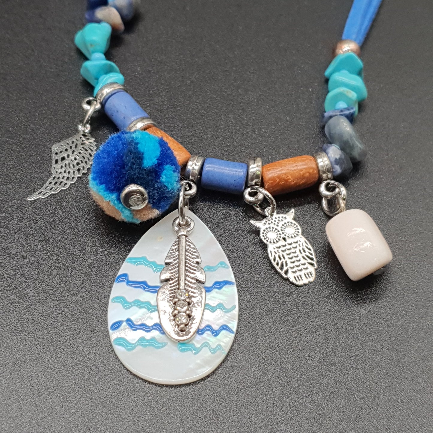 Collier bracelet 2 en 1 bleu cordon élastique suédine perles fantaisie pierre reconstituée acier inoxydable
