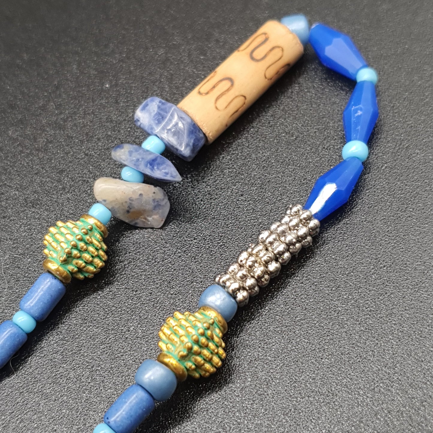 Collier bracelet 2 en 1 bleu cordon élastique suédine perles fantaisie pierre reconstituée acier inoxydable