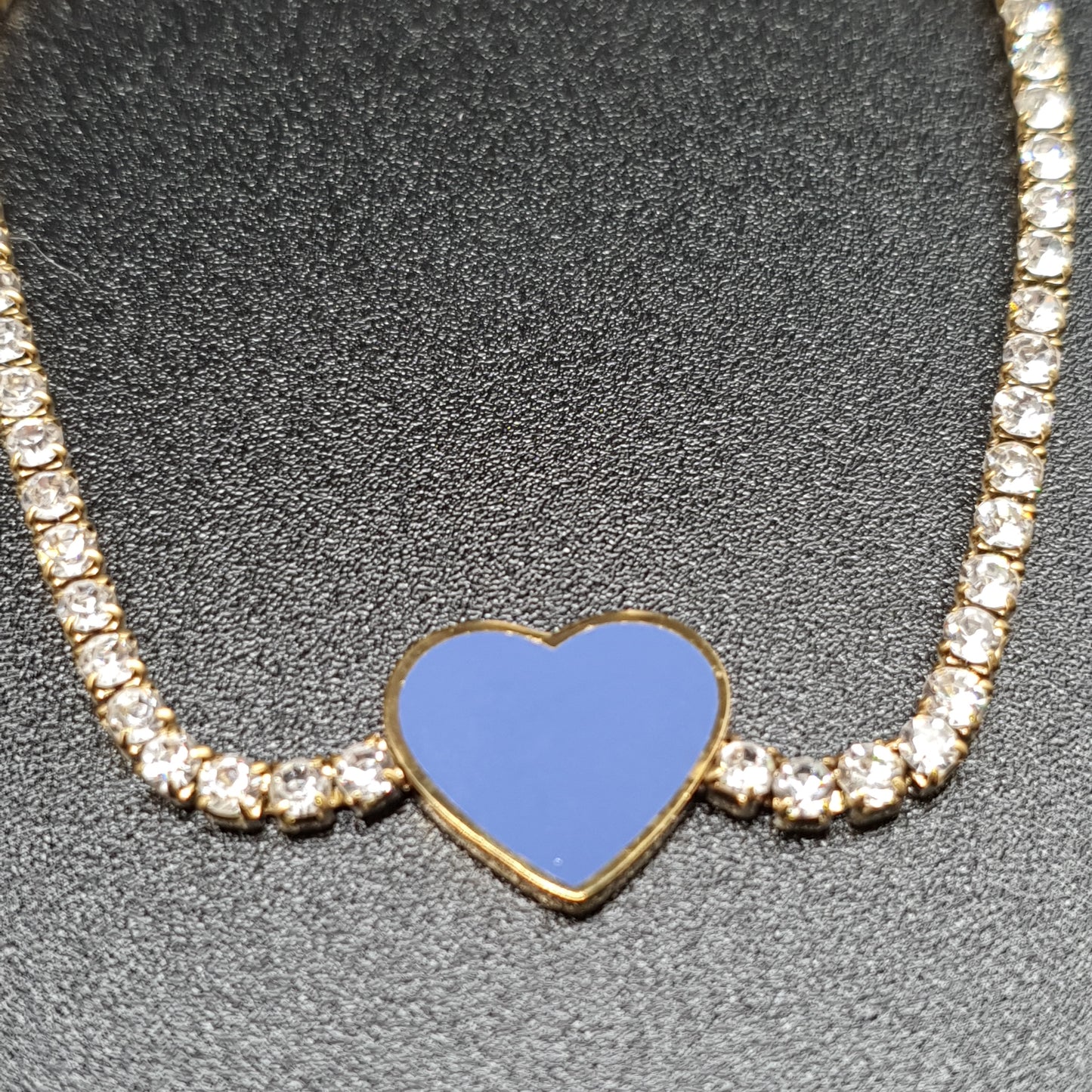 Bracelet doré acier inoxydable maille sertie de strass blancs et pendentif cœur émaillé bleu