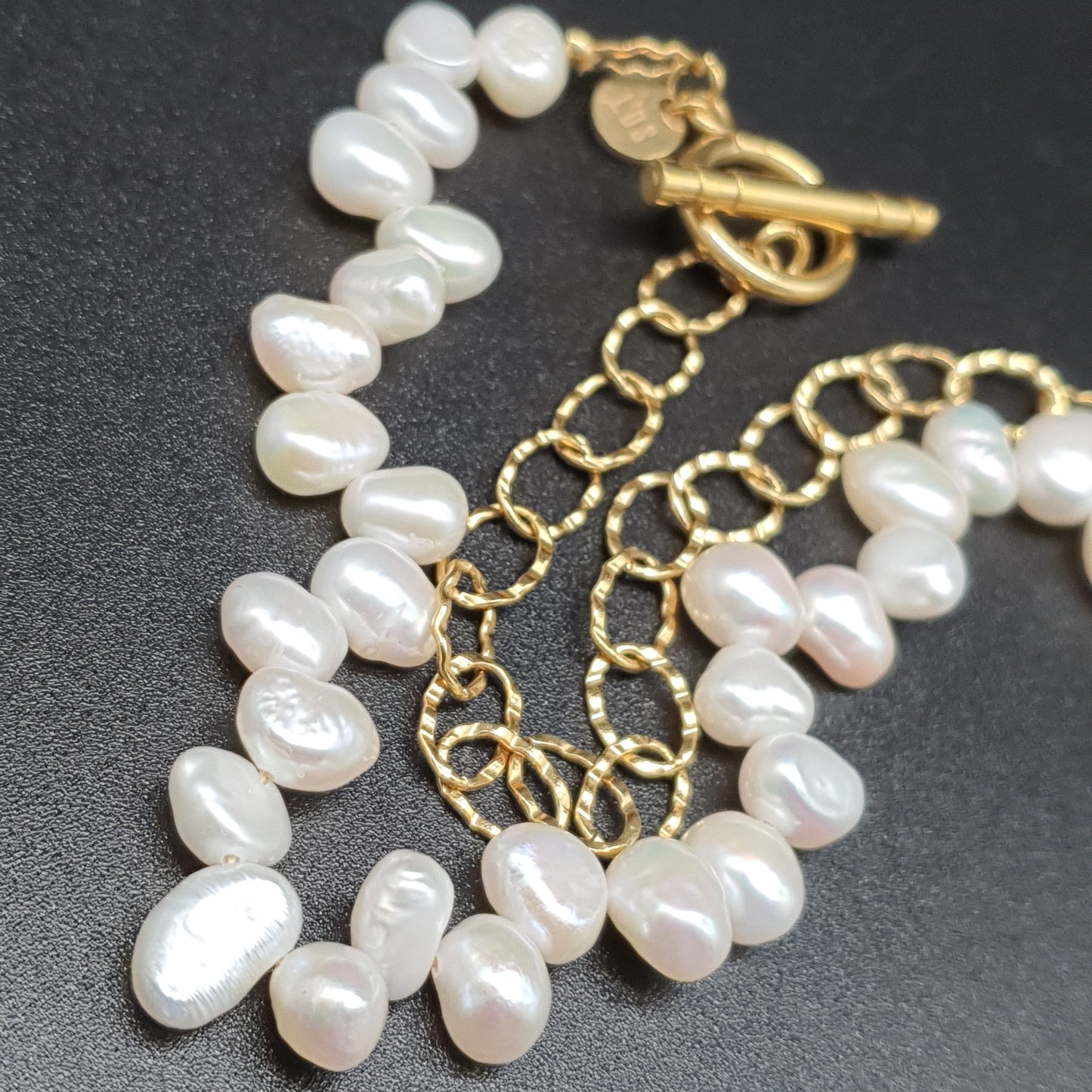 Collier acier inoxydable argenté maille martelée perles naturelles bleu Lilas de Seine