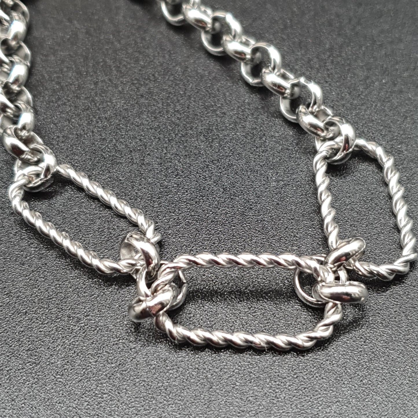 Bracelet argenté en acier inoxydable – maille forçat gros maillons