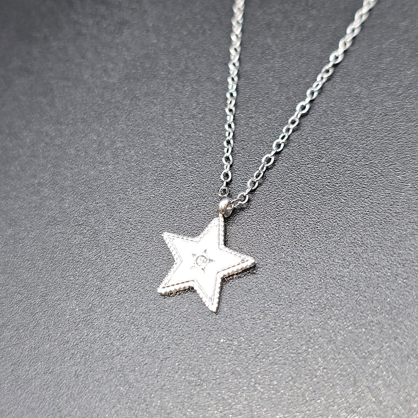 Collier Étoile Argenté – Acier inoxydable hypoallergénique