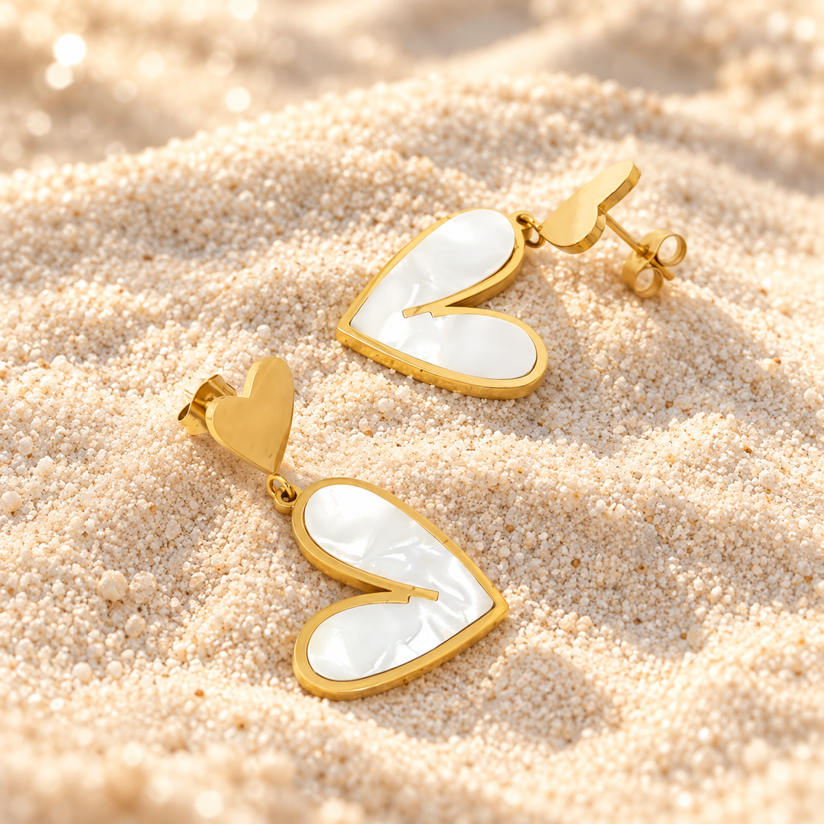 Boucles d’oreilles double cœur nacré doré – acier inoxydable