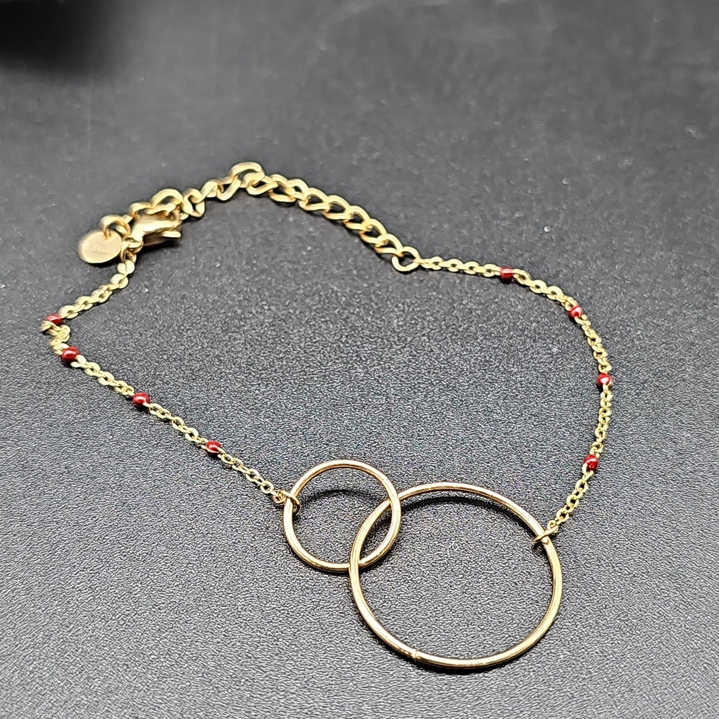 Gold-plated stainless steel bracelet – "Toi et Moi" medallion & reconstituted stone chips