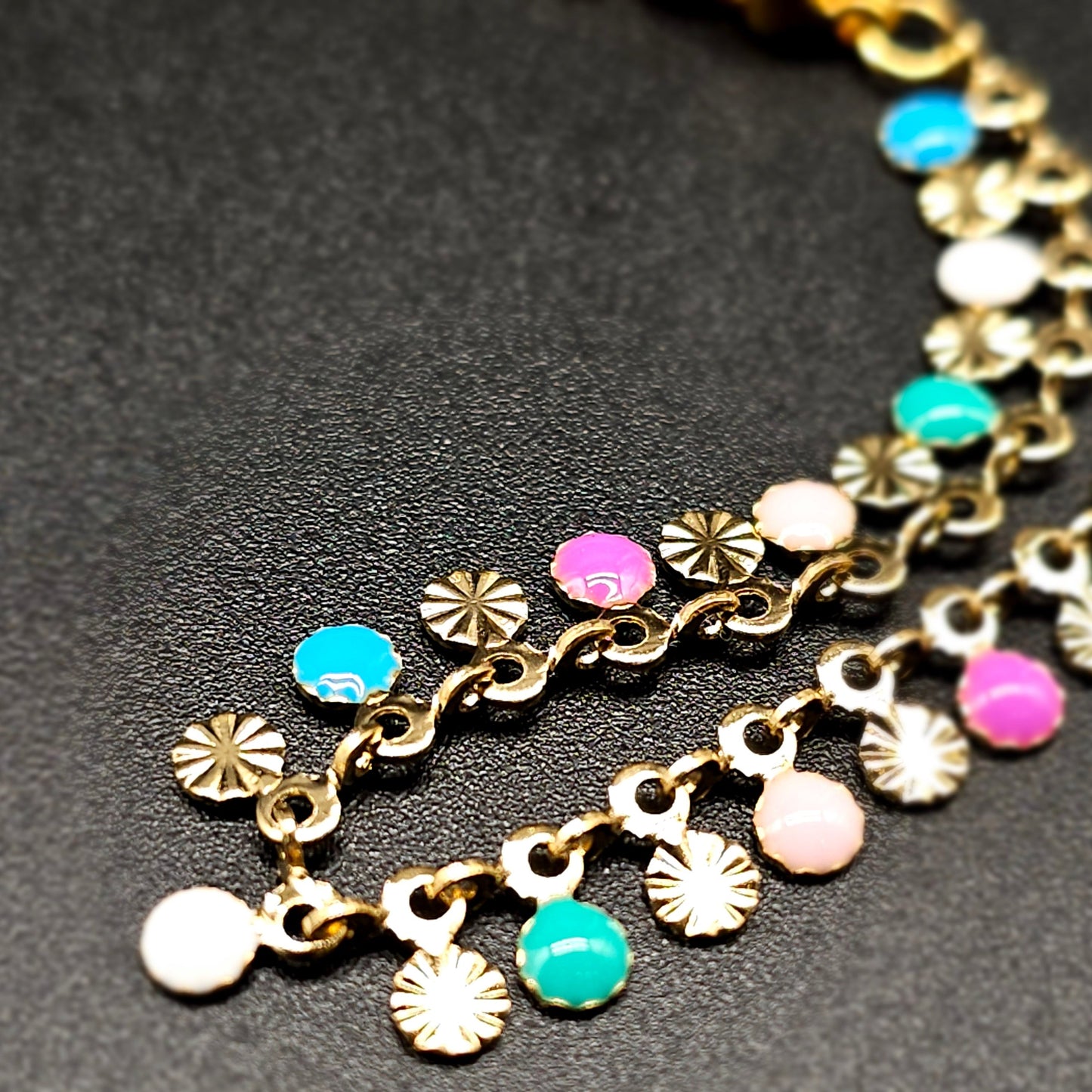 Reversible gold-plated stainless steel bracelet – delicate chain & sunburst striped charms