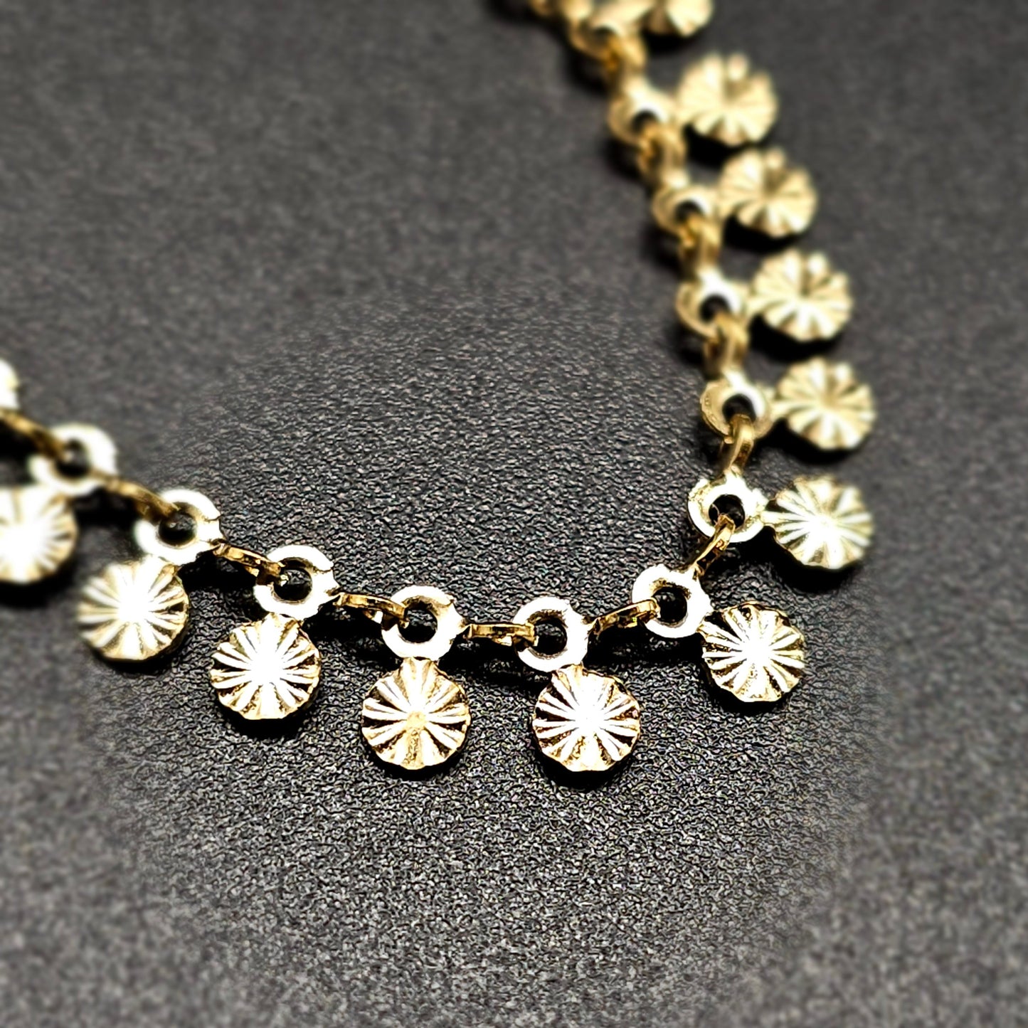 Reversible gold-plated stainless steel bracelet – delicate chain & sunburst striped charms