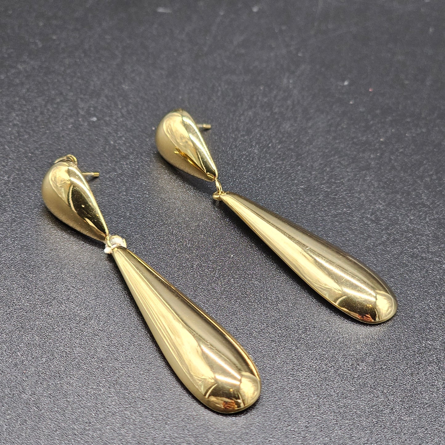 Boucles d’oreilles dorées en forme de goutte – acier inoxydable doré – Bijoux Nice