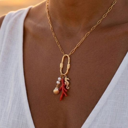 Link chain necklace & marine charms – Red coral