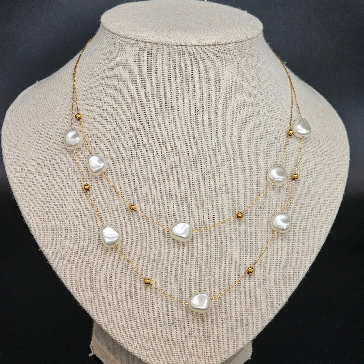 Collier double rang doré perles blanches – acier inoxydable