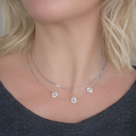 Collier double rang acier inoxydable argenté chaînes maille miroir & fleur