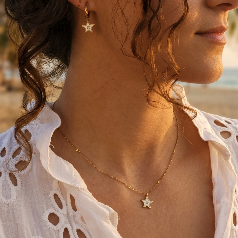 Coffret Étoile Doré – Collier et Boucles en Acier Inoxydable
