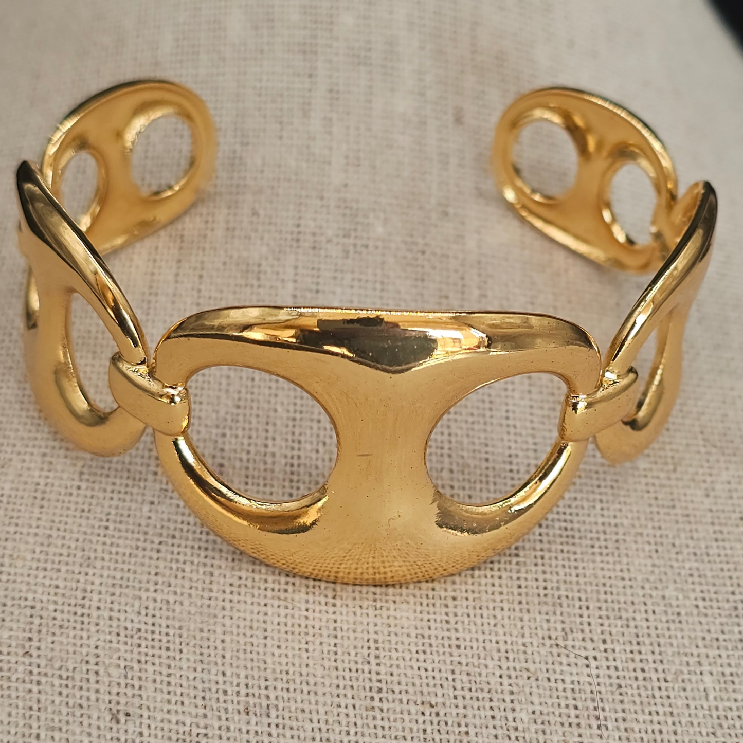 Bracelet doré maillons graphiques esprit anneaux – acier inoxydable