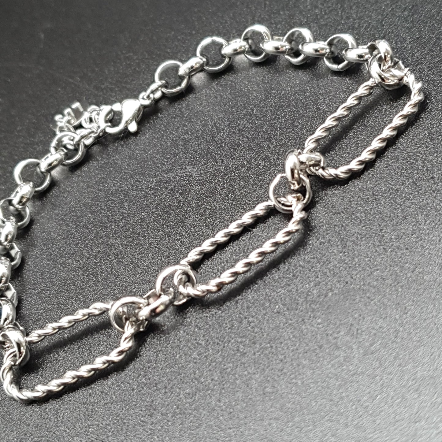 Bracelet argenté en acier inoxydable – maille forçat gros maillons