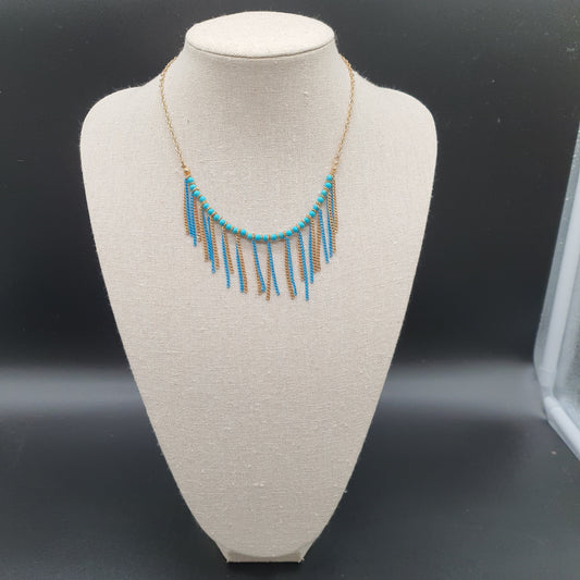 Collier doré maille forçat et perles pierre reconstituée
