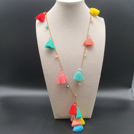 Collier sautoir bohème maille gourmette pompons tassel multicolores perles fantaisie