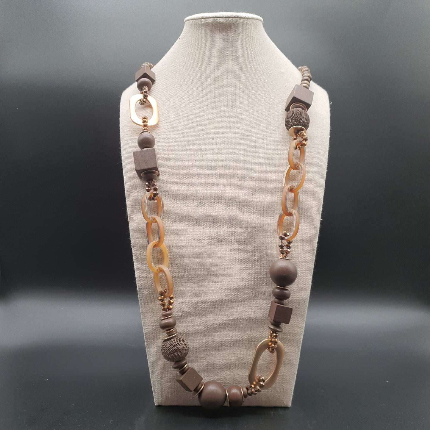 Collier sautoir gros maillons acrylique anneaux allongés métal doré perles facettées grosses perles rondes carrées bois perles maille métallique rondelles bois métal