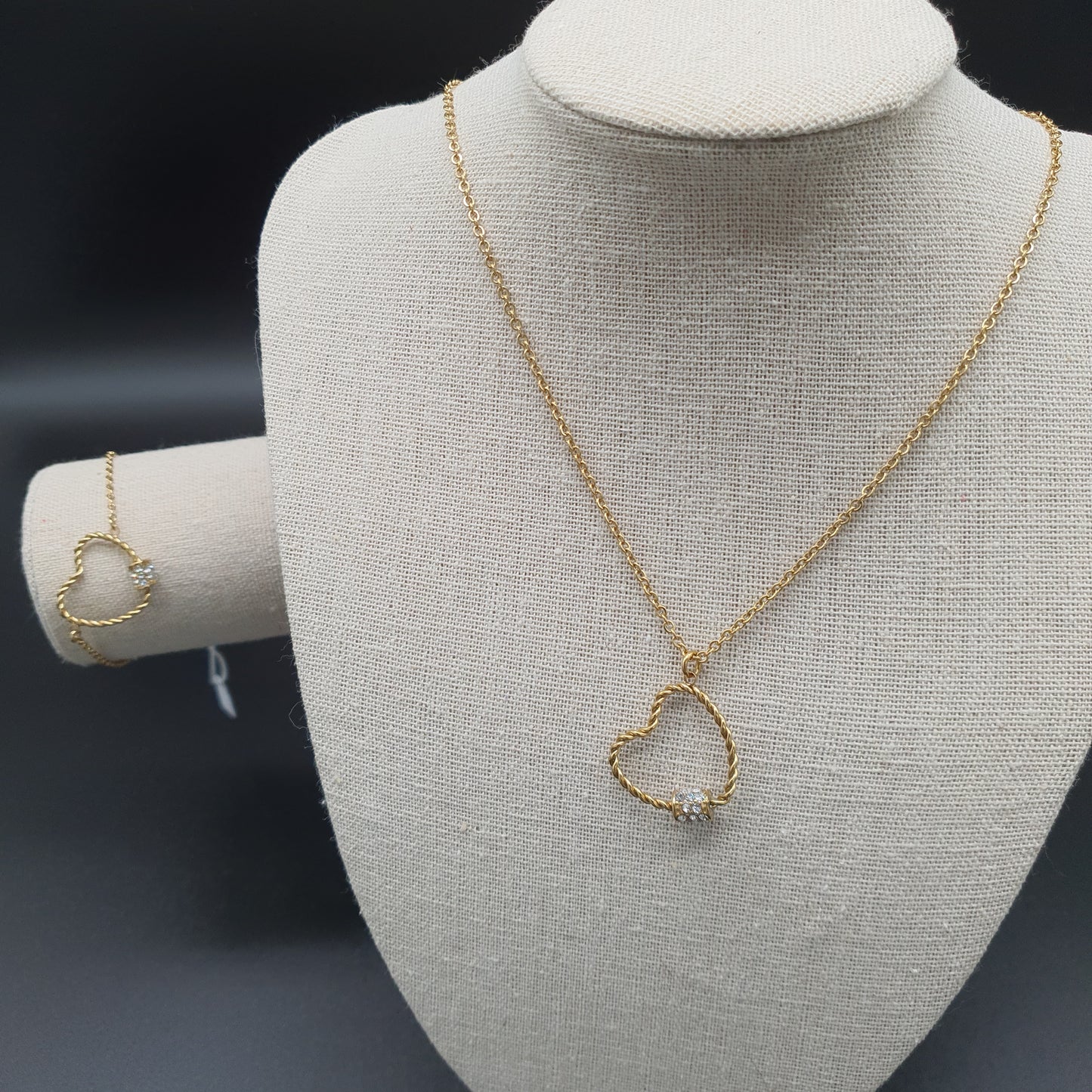 Gold stainless steel necklace – Snake chain & rhinestone heart pendant